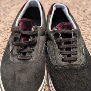 Size 10.5 Vans Suede And Velvet Classics